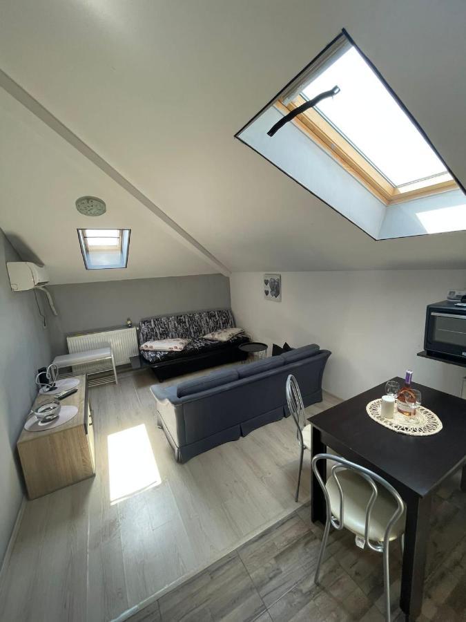 Apartament 2 Camere Chiajna Dış mekan fotoğraf
